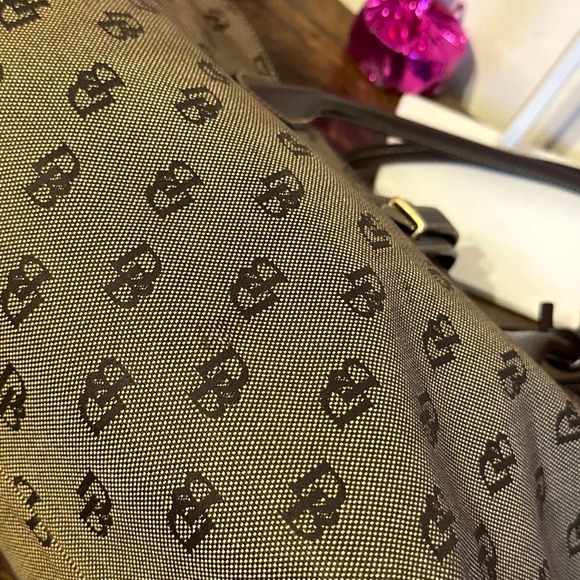 Dooney & BOURKE Signature Canvas Print Tote Bag - Picture 5 of 10